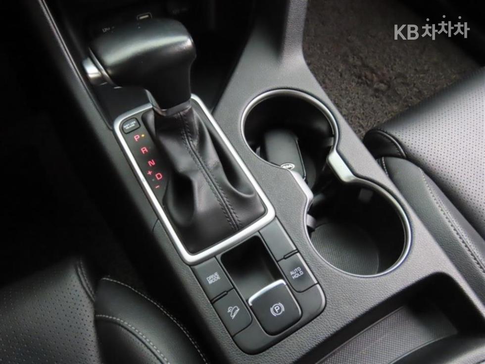 2020 - kia sportage