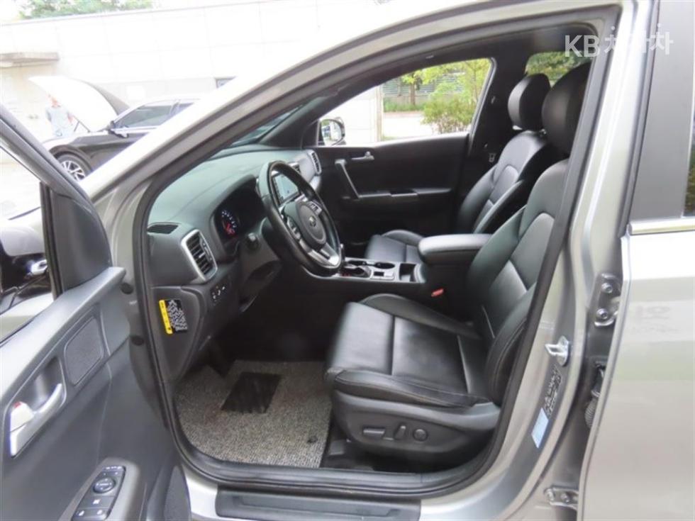 2020 - kia sportage