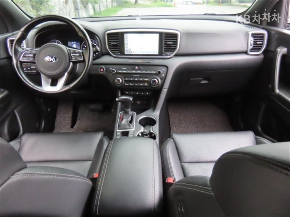 2020 - kia sportage