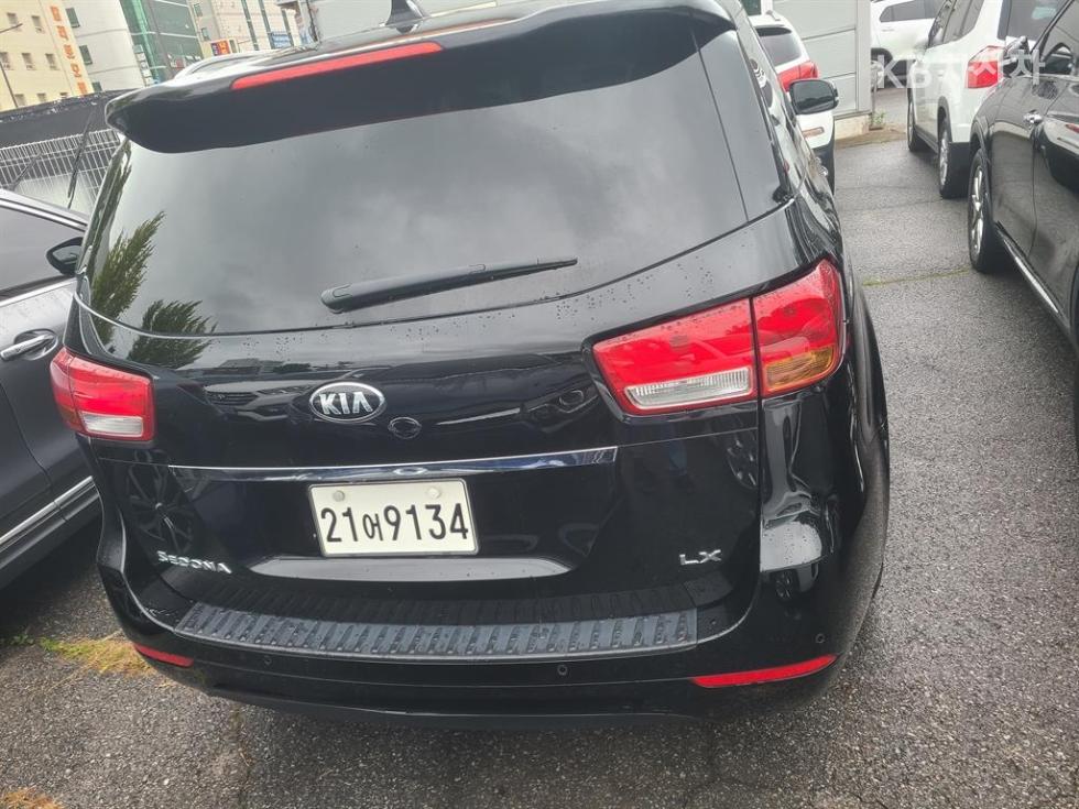 2016 - kia carnival