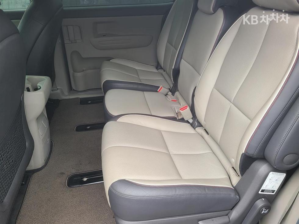 2016 - kia carnival