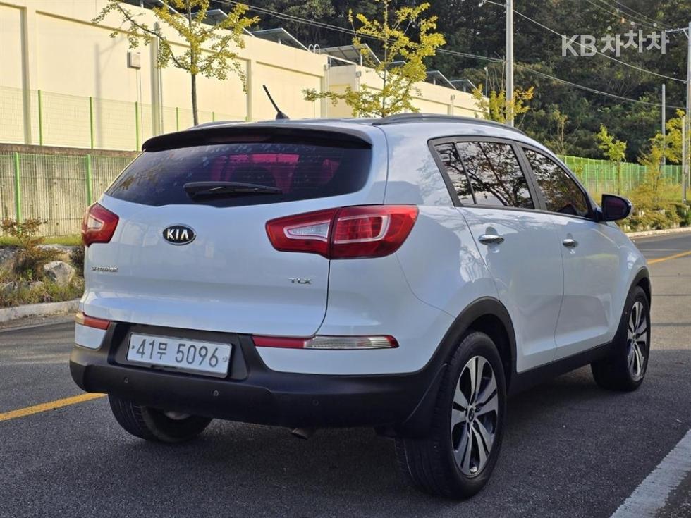 2012 - kia sportage