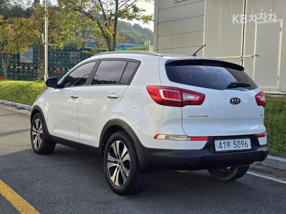 2012 - kia sportage