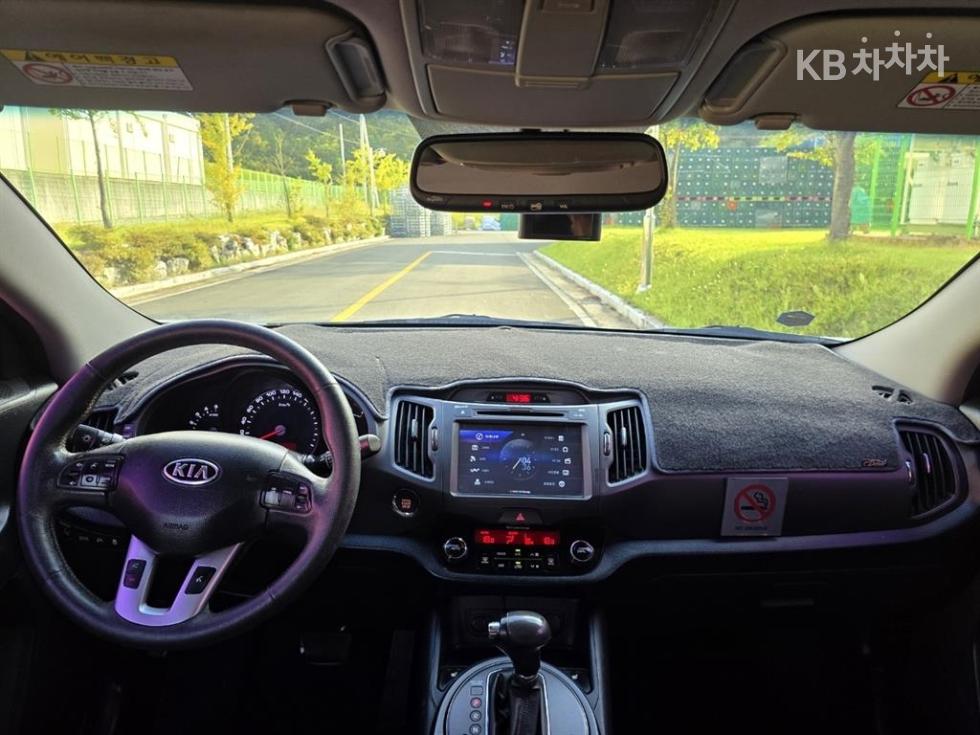 2012 - kia sportage