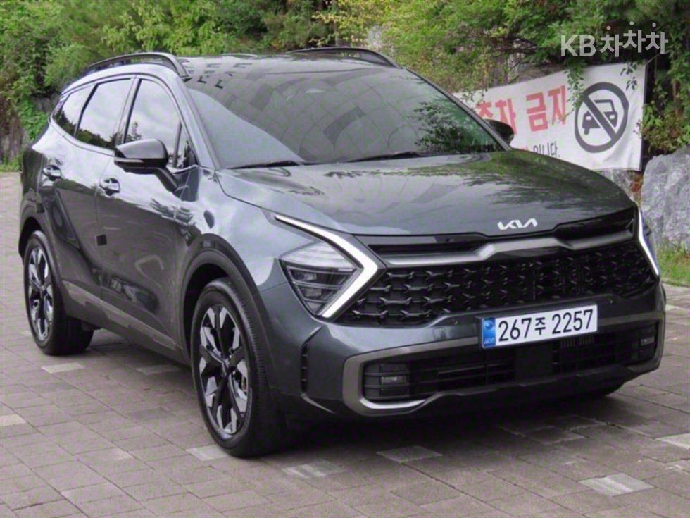 2022 - kia sportage