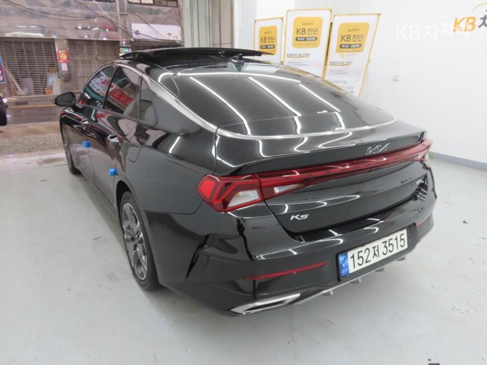 2022 - kia k5