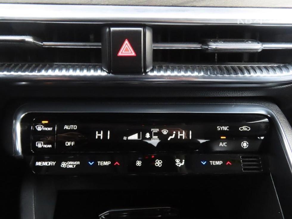 2022 - kia k5