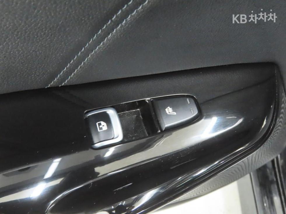 2022 - kia k5