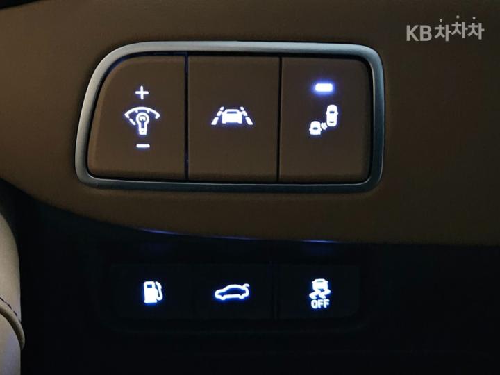 Hyundai Grandeur IG Hybrid Exclusive Special 8