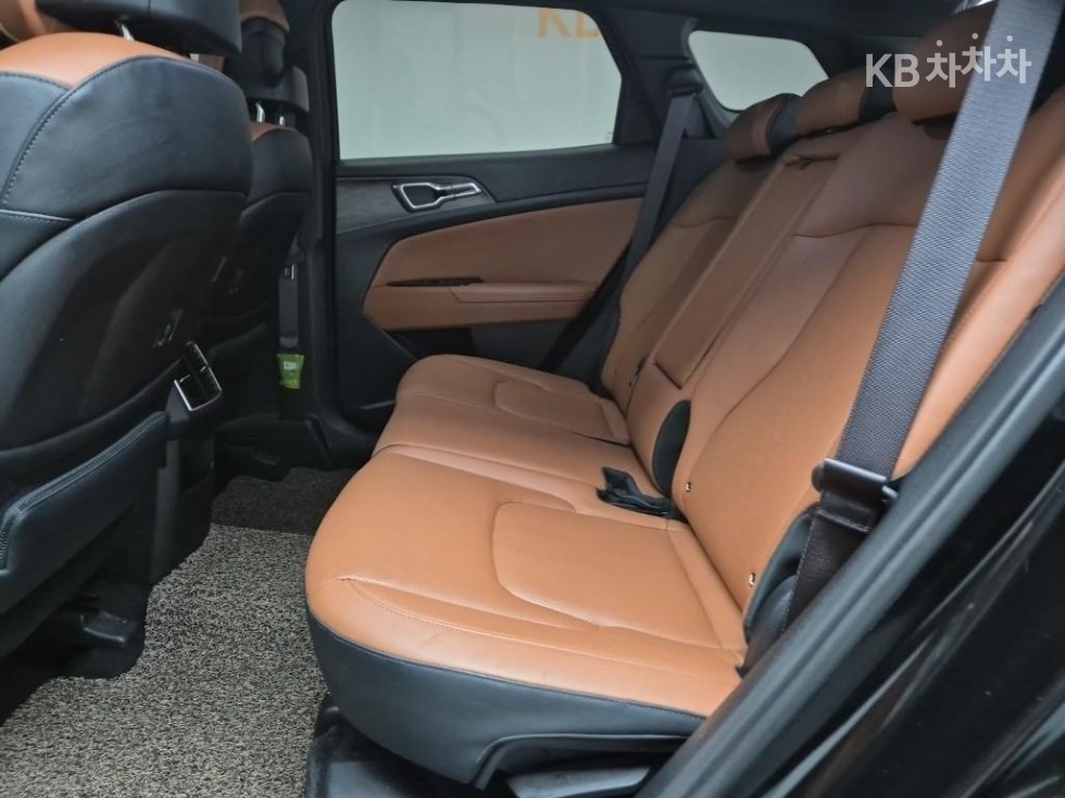 2022 - kia sportage