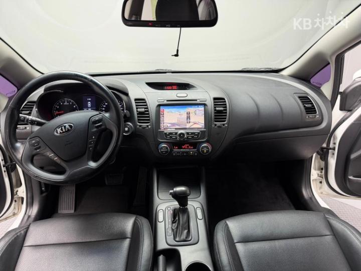 Kia K3 Trendy 9