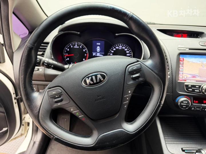 Kia K3 Trendy 10