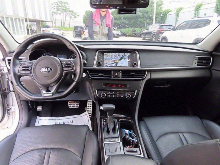 Kia K5 1.7 Diesel SX Prestige 8