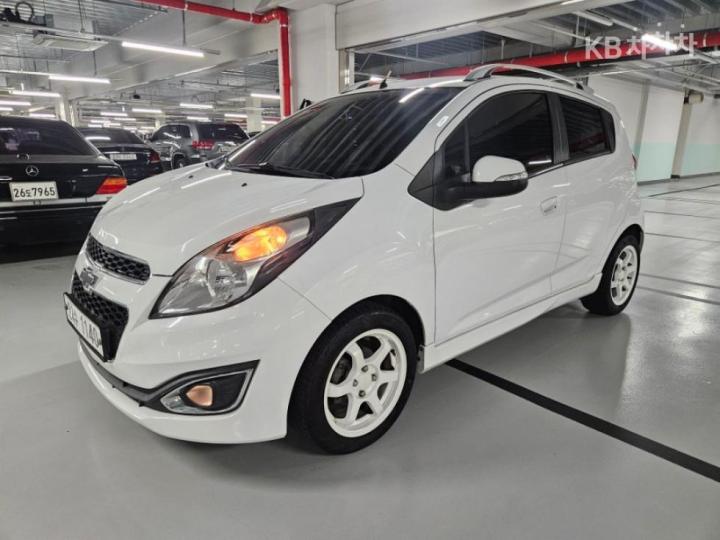 Chevrolet Spark S LT 2