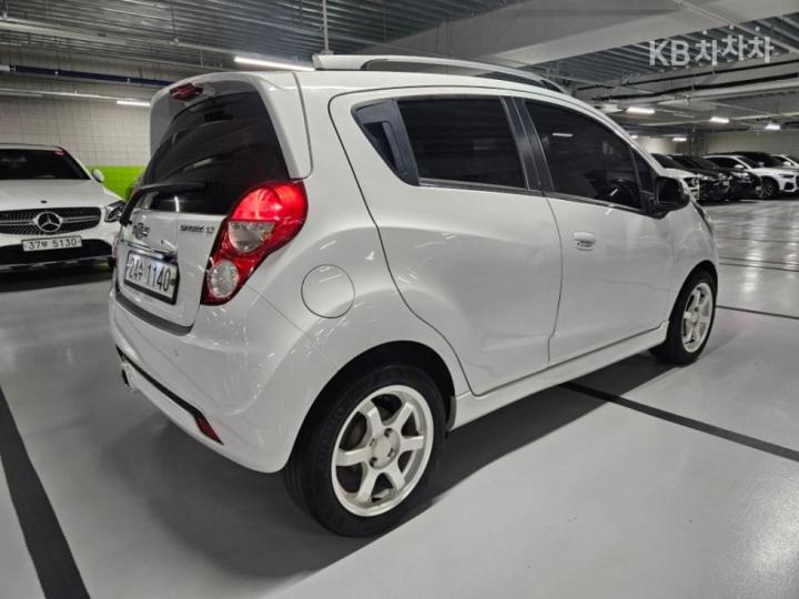 Chevrolet Spark S LT 5