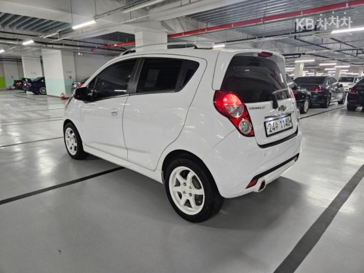 Chevrolet Spark S LT 7