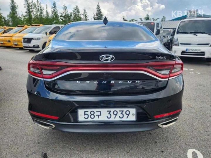 Hyundai Grandeur IG Hybrid Exclusive Special 5
