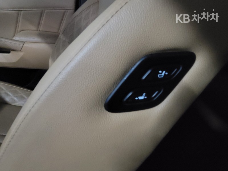 2023 - kia sorento