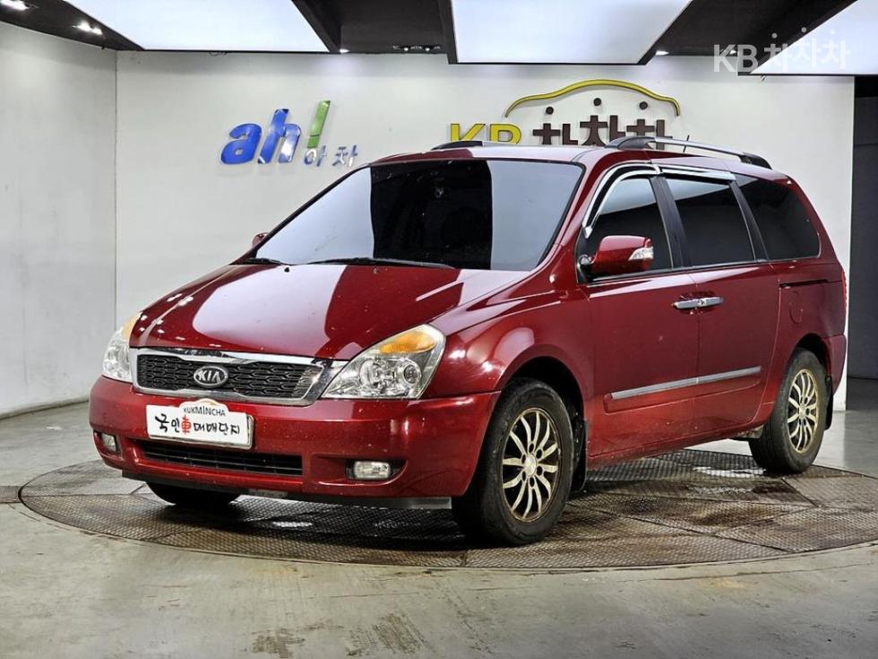 2011 kia carnival