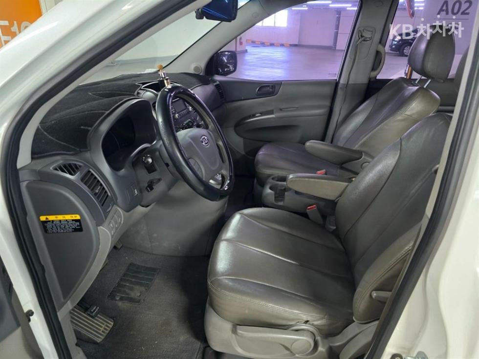 2012 - kia carnival