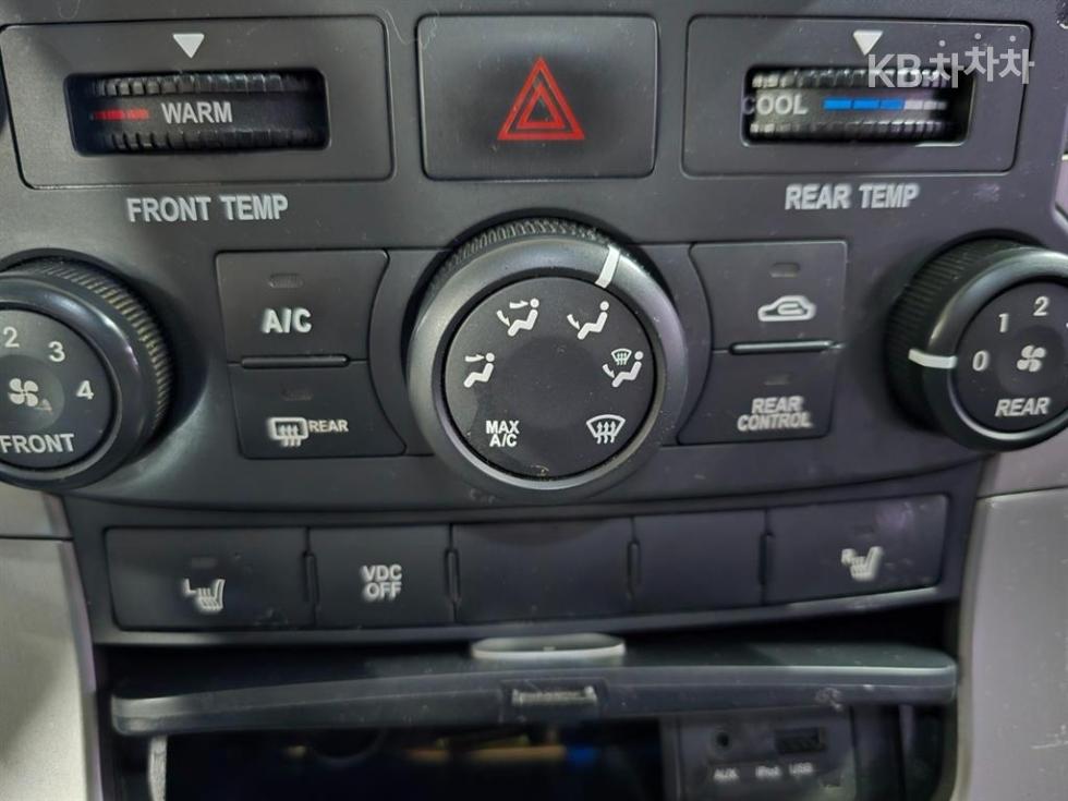 2012 - kia carnival