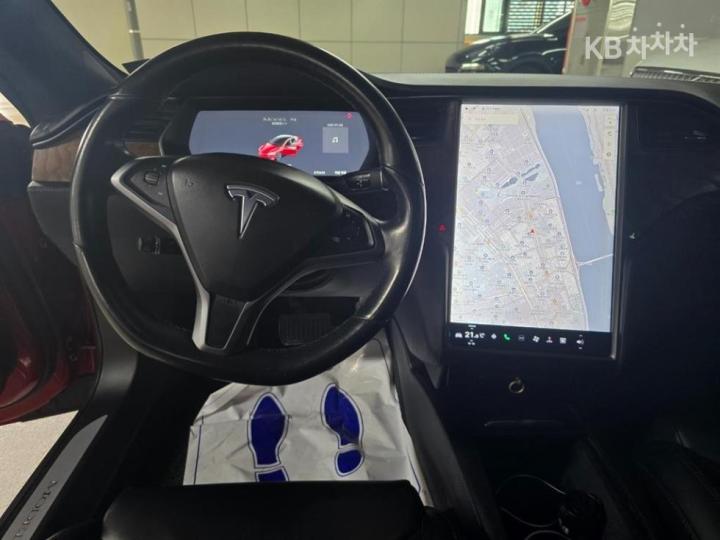 Tesla Model S 100D 9