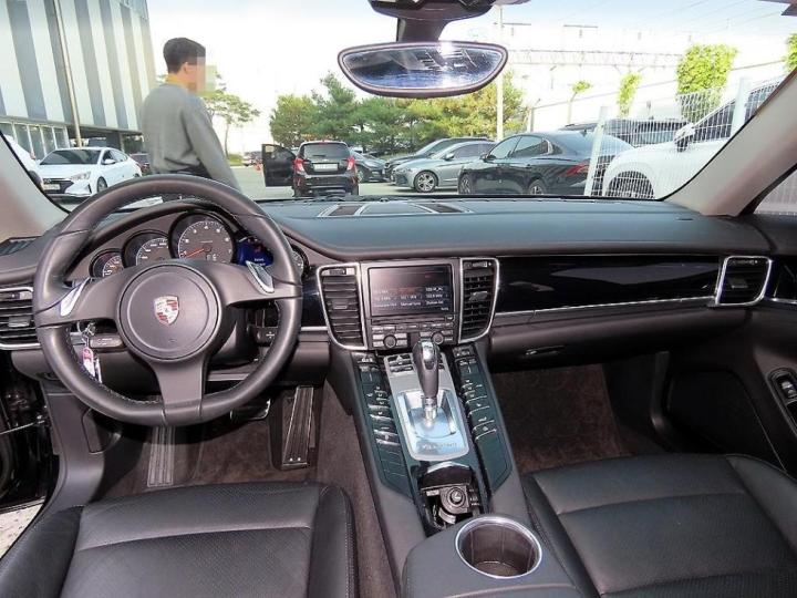 Porsche Panamera 3.6 2WD 970 8