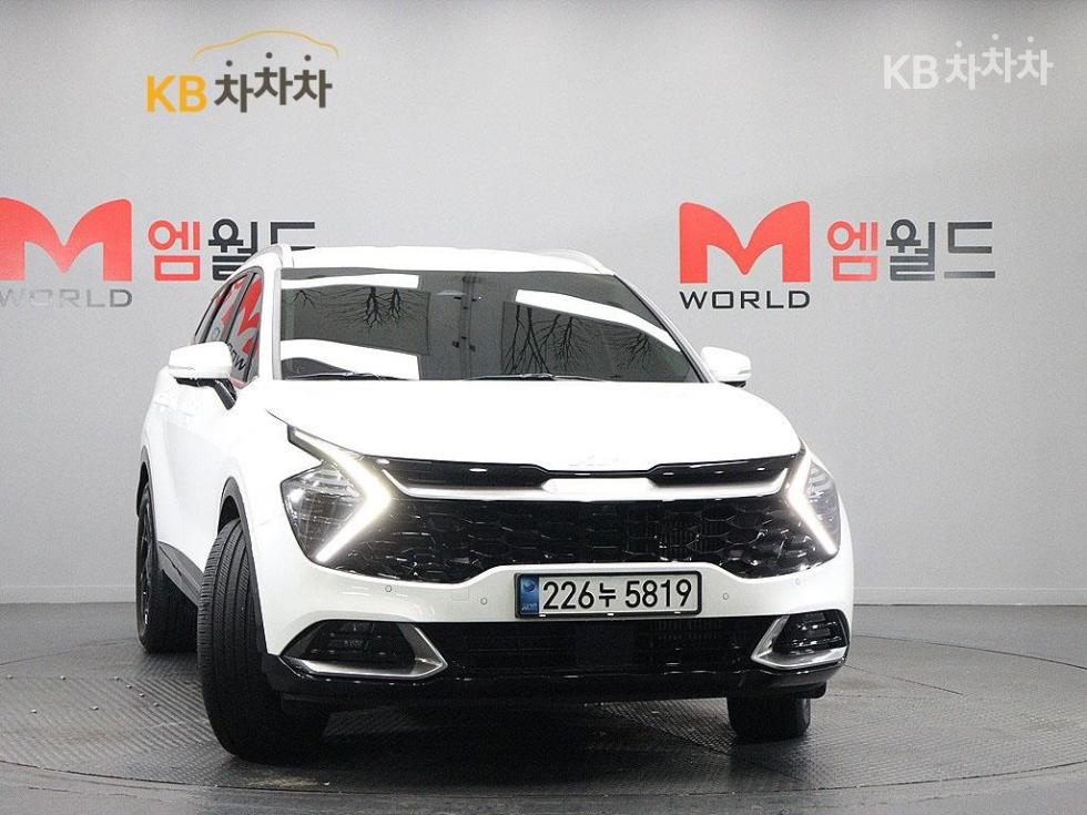 2022 - kia sportage