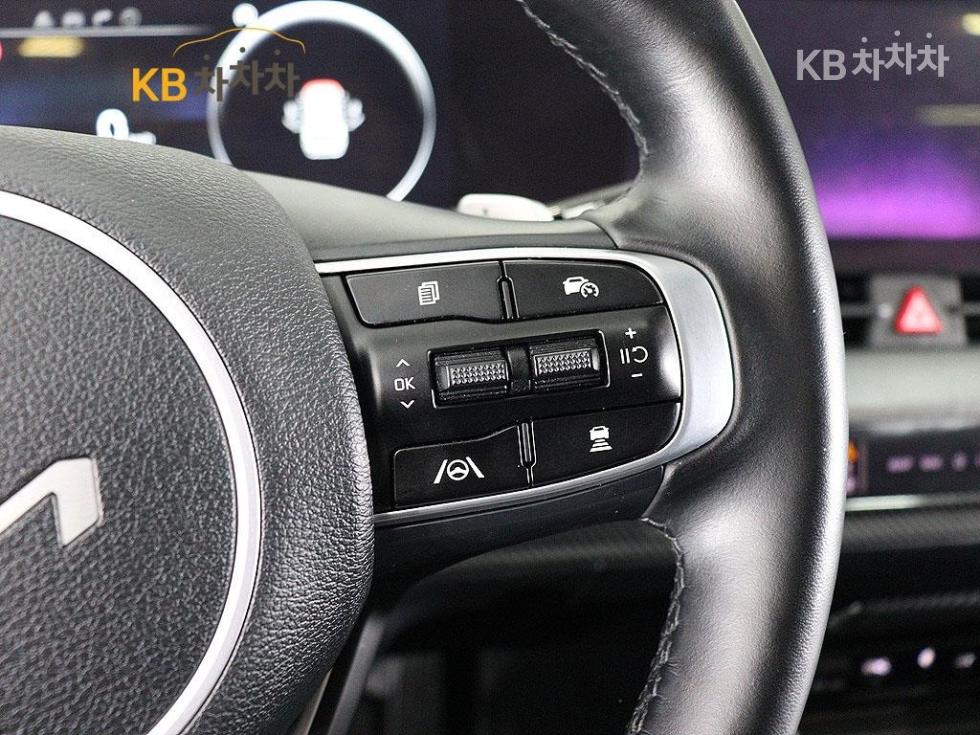 2022 - kia sportage