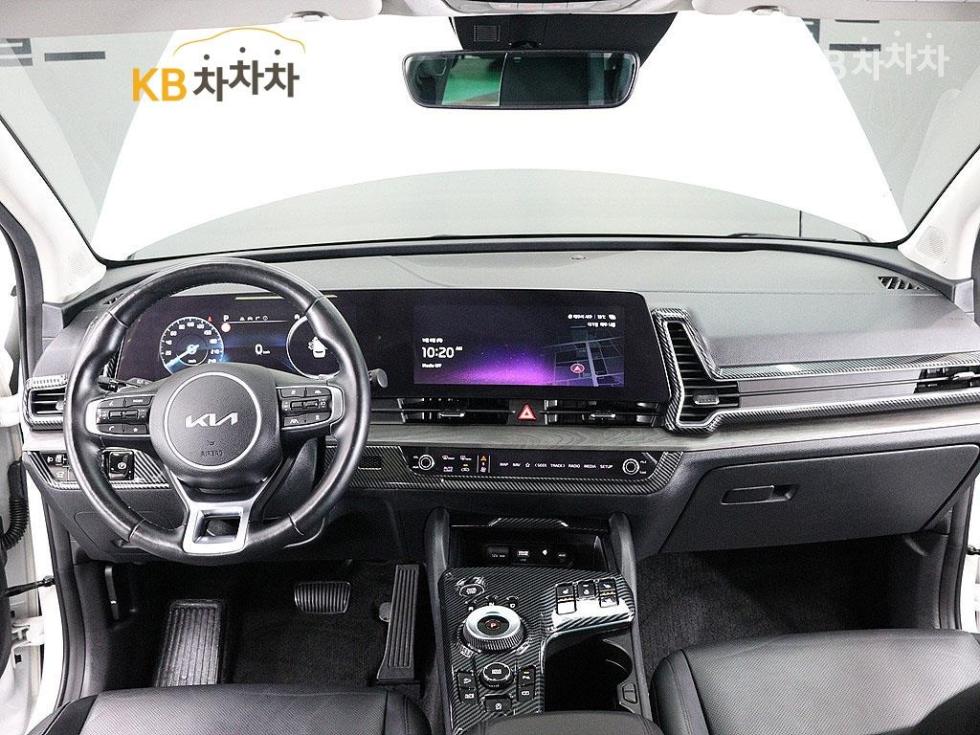 2022 - kia sportage