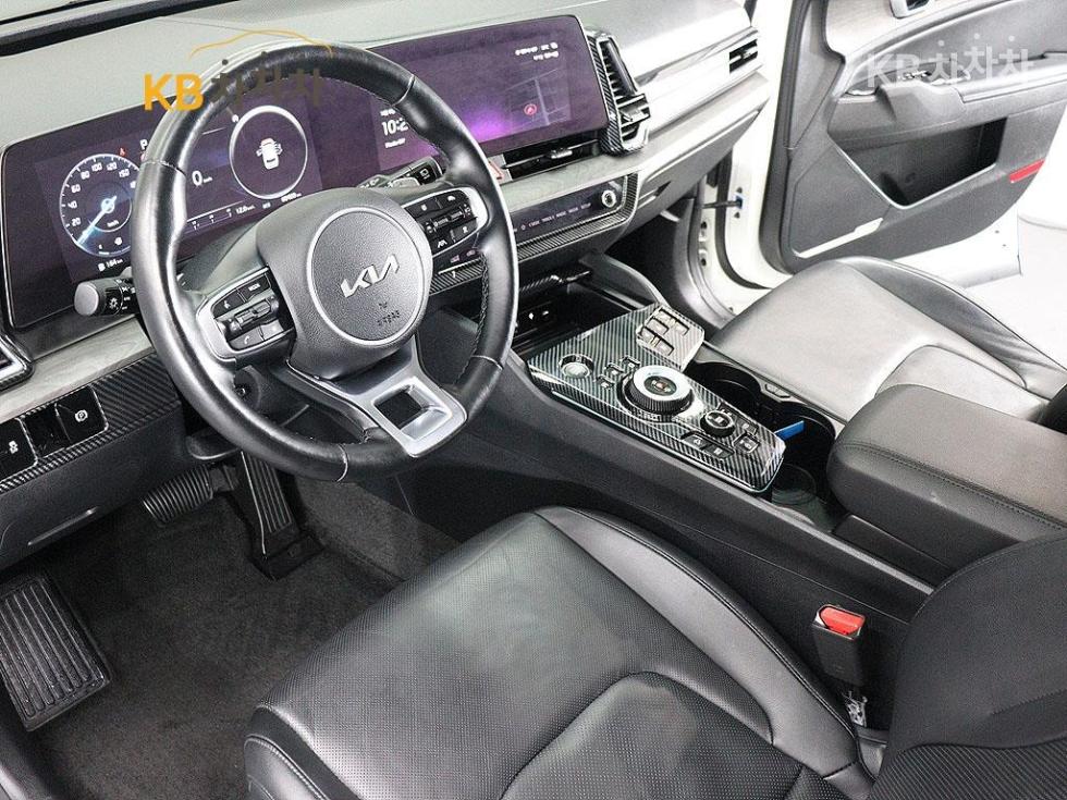 2022 - kia sportage