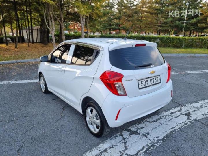Chevrolet Spark The Next LT Plus 7