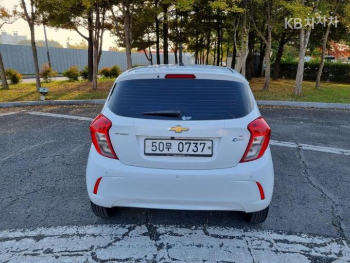 Chevrolet Spark The Next LT Plus 9