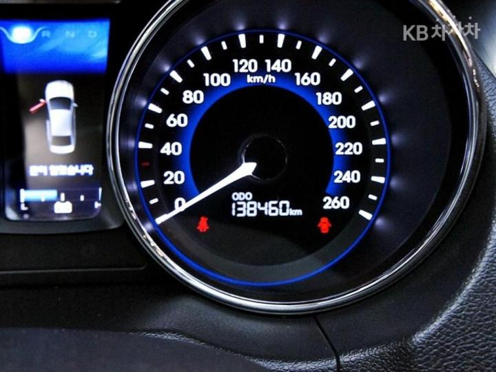 Hyundai Sonata Hybrid 2.0 Royal 10