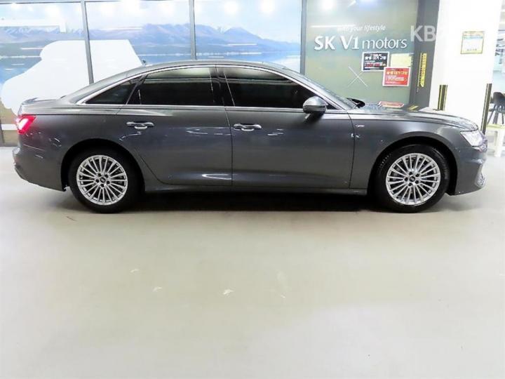 Audi A6 C8 45 TFSI Premium 4
