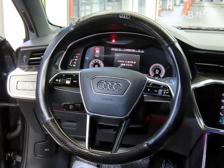 Audi A6 C8 45 TFSI Premium 9