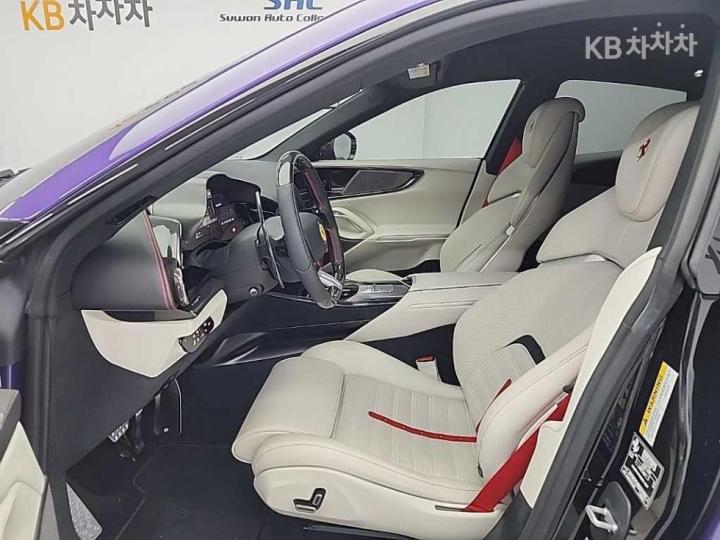 Ferrari Purosangue 6.5 V12 Basic - фото 11