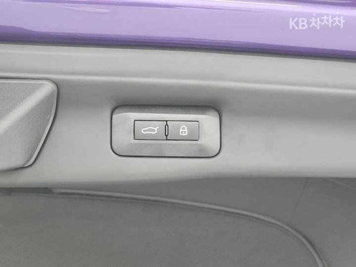 Ferrari Purosangue 6.5 V12 Basic - фото 18