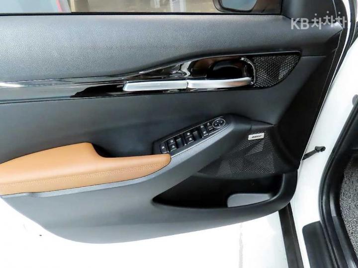 Kia Seltos 1.6 T-GDI 2WD Signature - фото 13