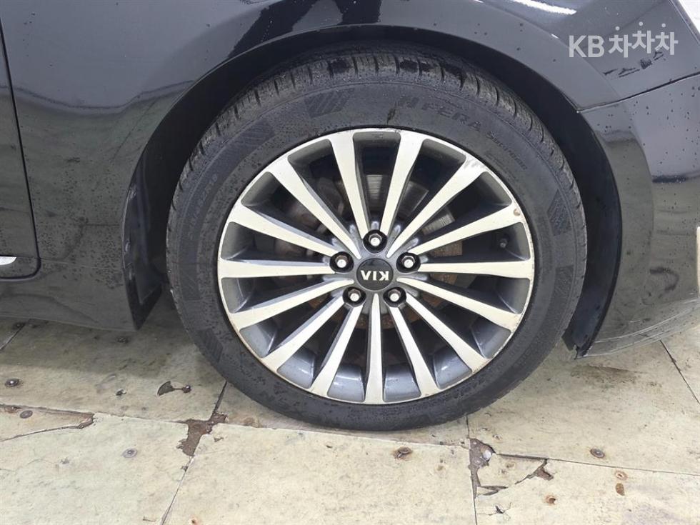 2013 - kia k7