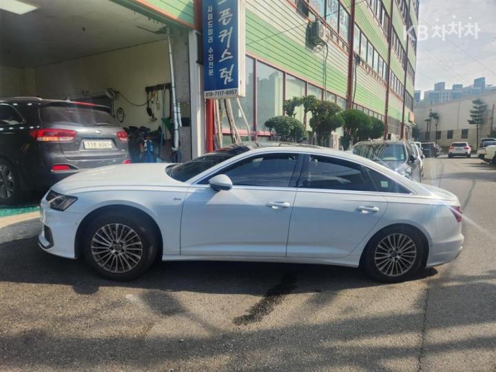 Audi A6 C8 40 TDI Quattro Premium 6