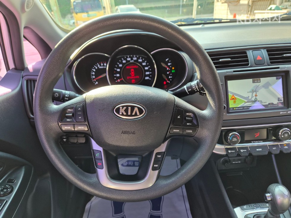 2012 - kia pride