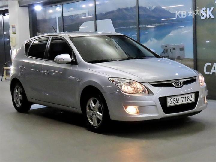 Hyundai i30 1.6 VVT Luxury