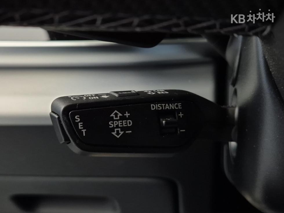 Audi Q8 — miniaturë 16