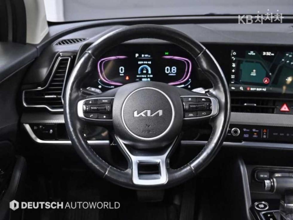 2022 - kia sportage