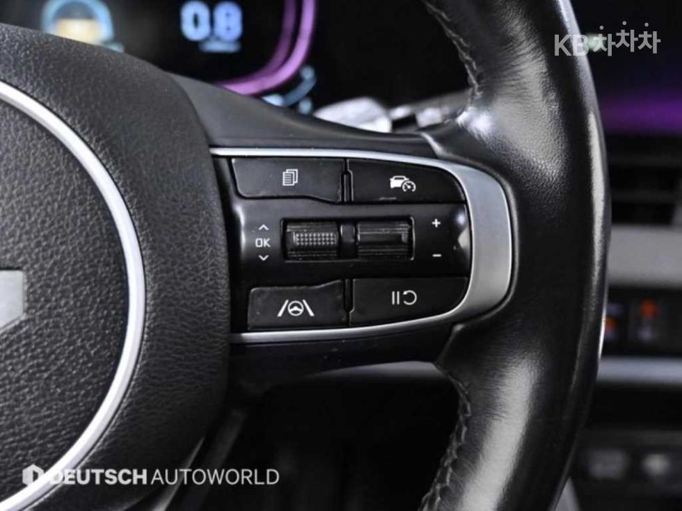 2022 - kia sportage