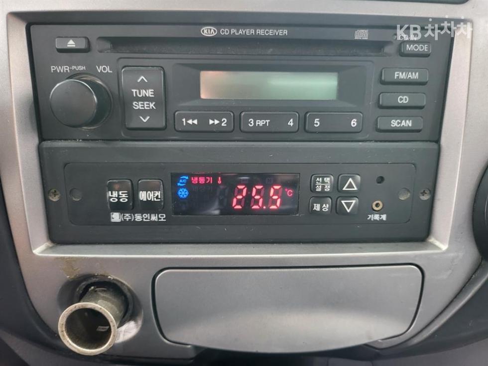 2011 - kia bongo iii