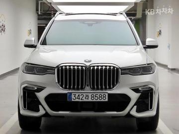 BMW X7 xDrive 40i — foto 1