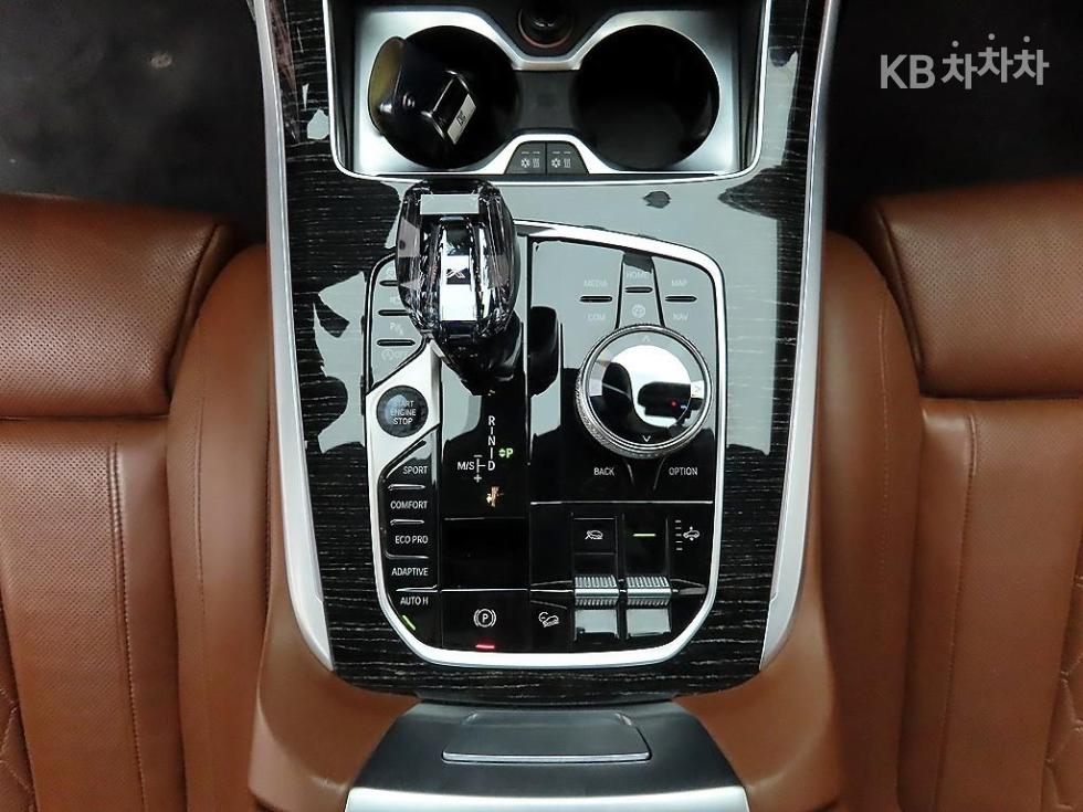 BMW X7 — miniaturë 9
