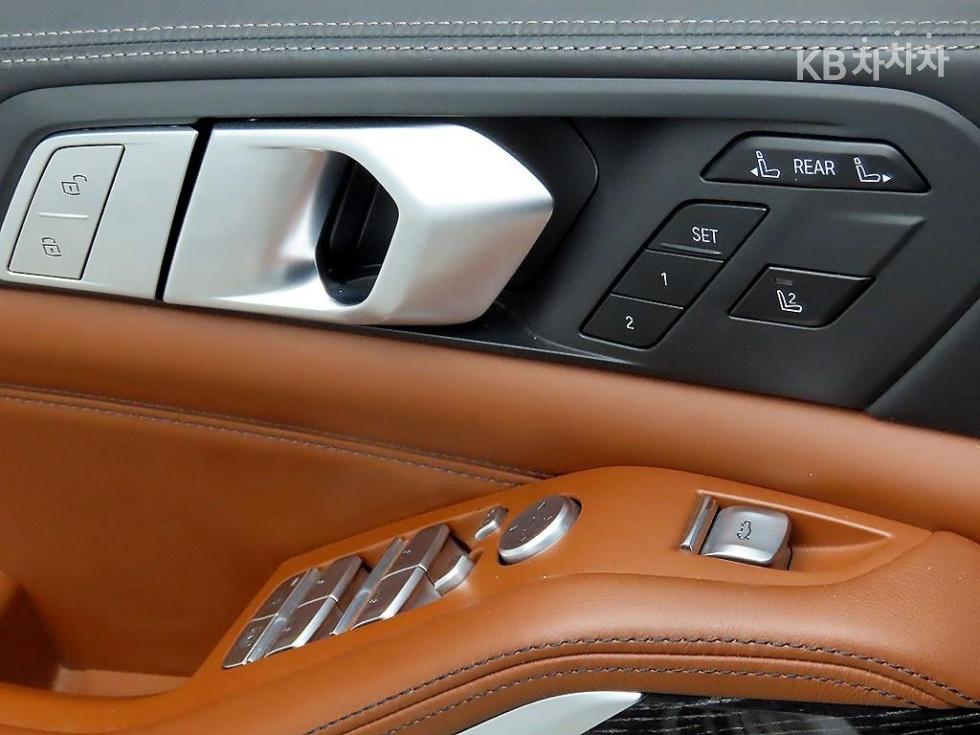 BMW X7 — miniaturë 10